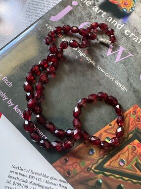 Vintage cherry faceted Bakelite preowned rare necklace